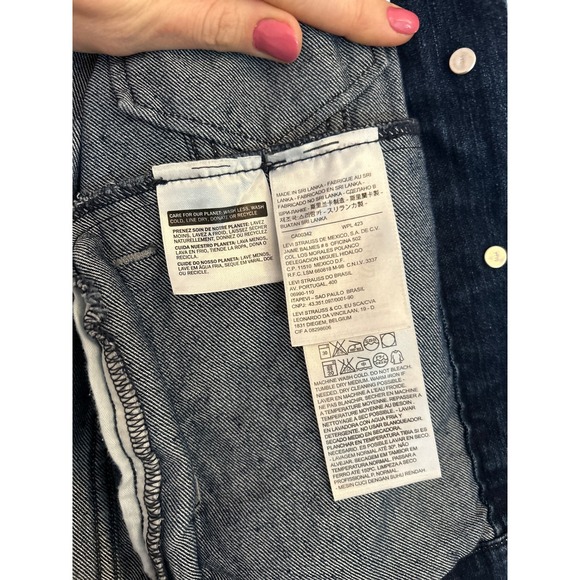 Levi's Dark Denim Jacket Size Medium - Picture 9 of 11